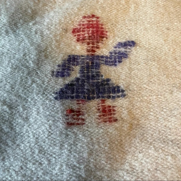 Wool rug 64 x 80.  Purple red grey stripe. Wool blend - Picture 6 of 7